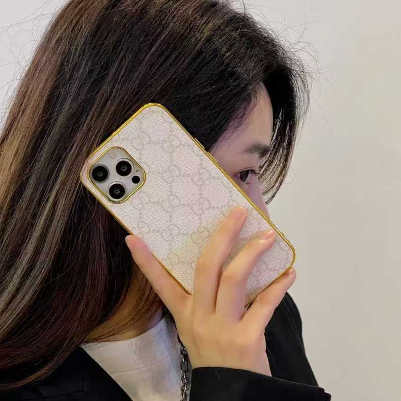 グッチ iphone 16 pro/15 proケース レザー