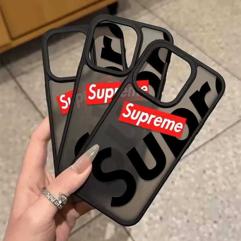最新 Supreme  iphone17 ケース