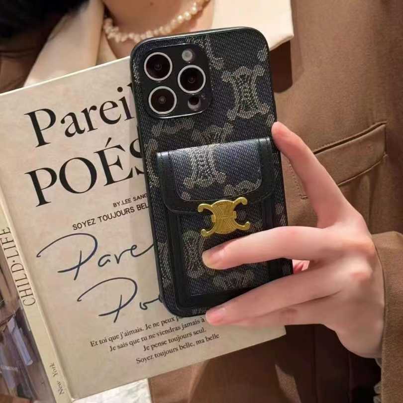 セリーヌ iPhone 17 airケース 定番 