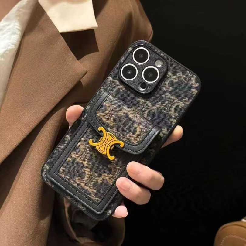 セリーヌ iPhone17 Pro maxケース