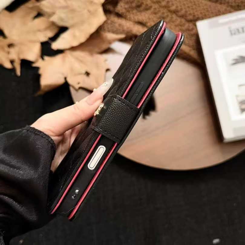 Chanel iPhone 17 Proケース・レディース