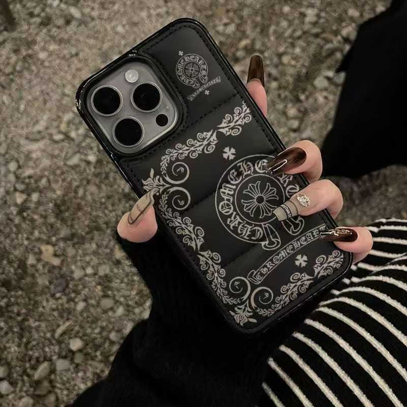 クロームハーツ iphone 17 pro maxケース安定感