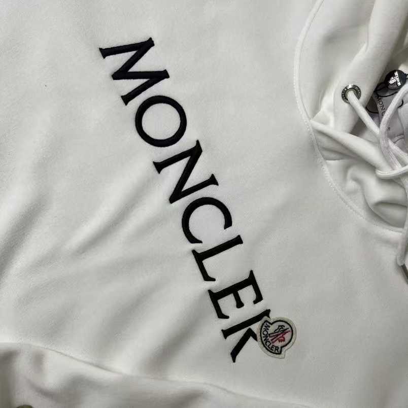 Moncler スウェット プルオーバーパーカー